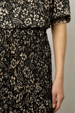 Jupe Midi Plissee A Fleurs Noir - Delfine