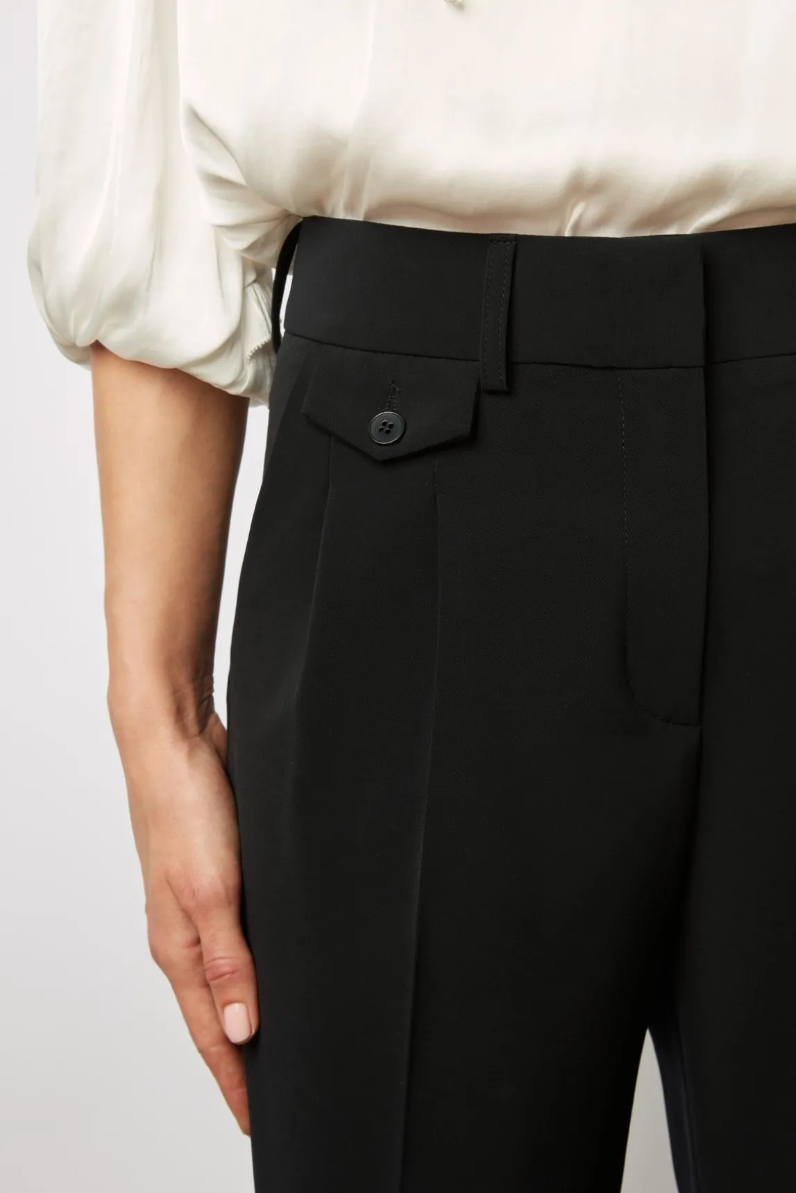 Pantalon Droit A Pince Marine - Carmelita