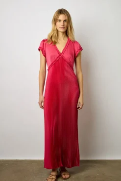 Robe Longue Cintree Plissee Rose Vif - Elvy