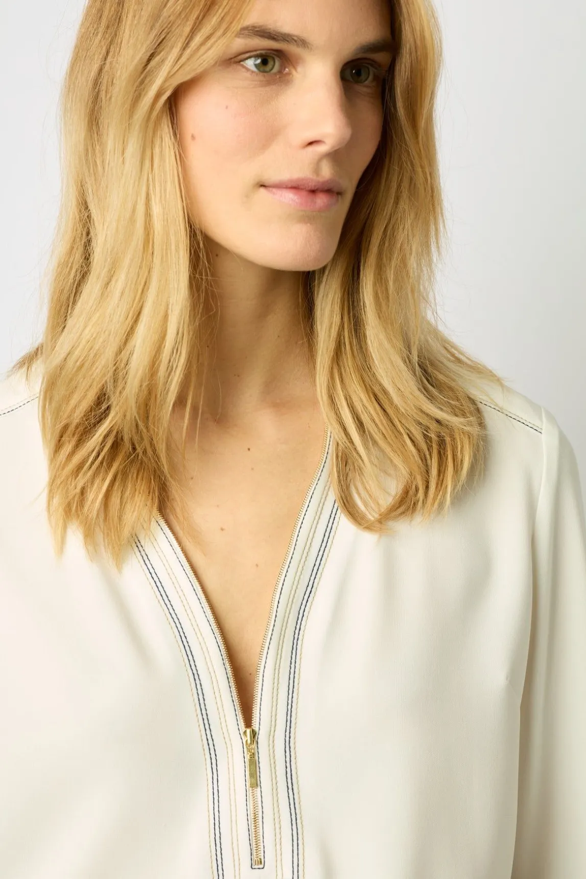 Top Zippe Avec Surpiqures Ecru - Adeline