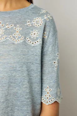 Tshirt En Lin A Broderie Bleu Ciel - Manika